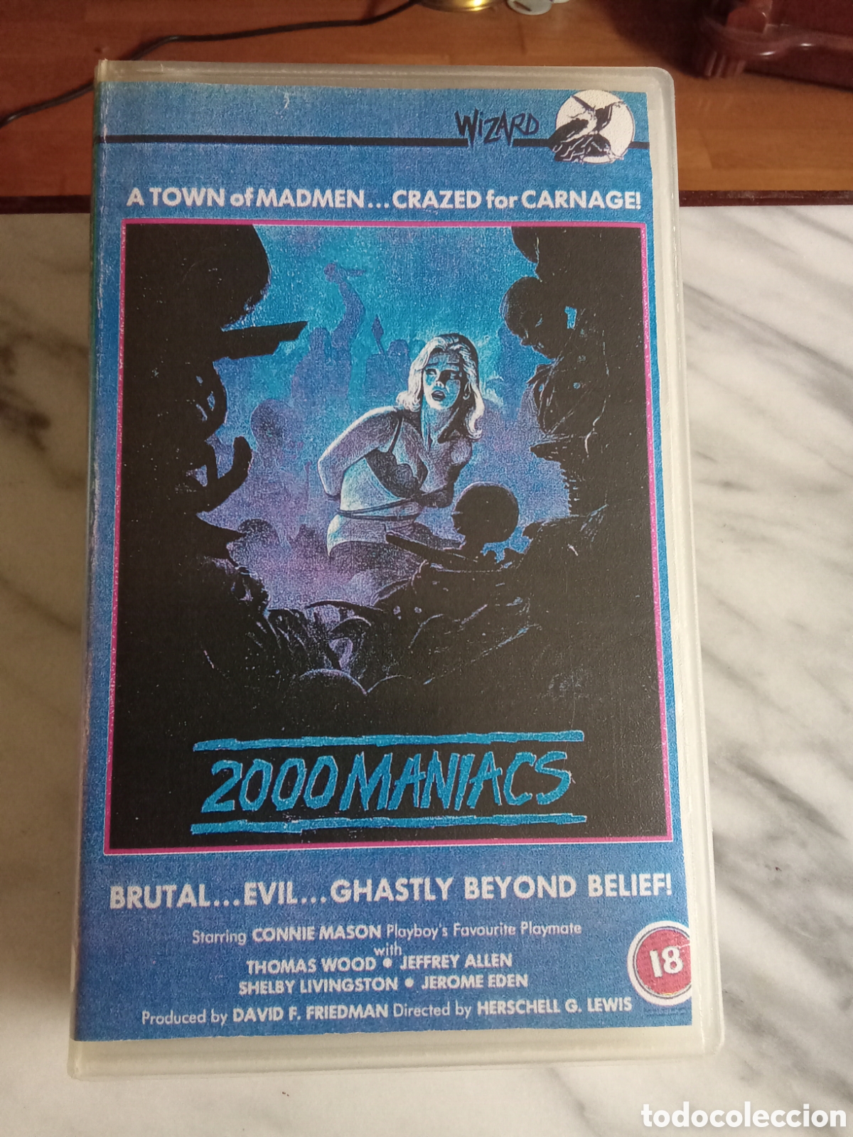 Cinema: VHS 2000 Maniacs ( Doblada en espa&ntilde;ol ) Leer descripci&oacute;n