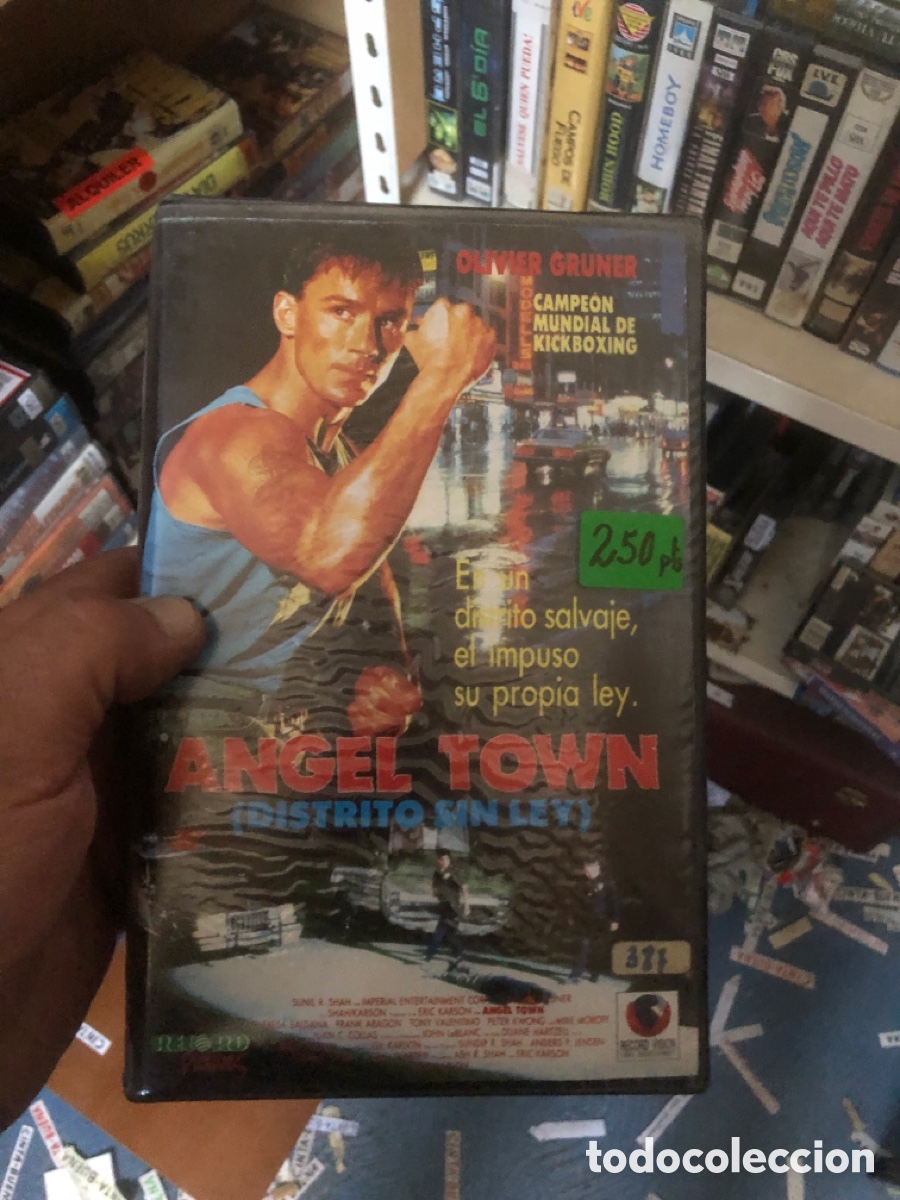 Cine: VHS V&Iacute;DEO CLUB &Aacute;NGEL TWON