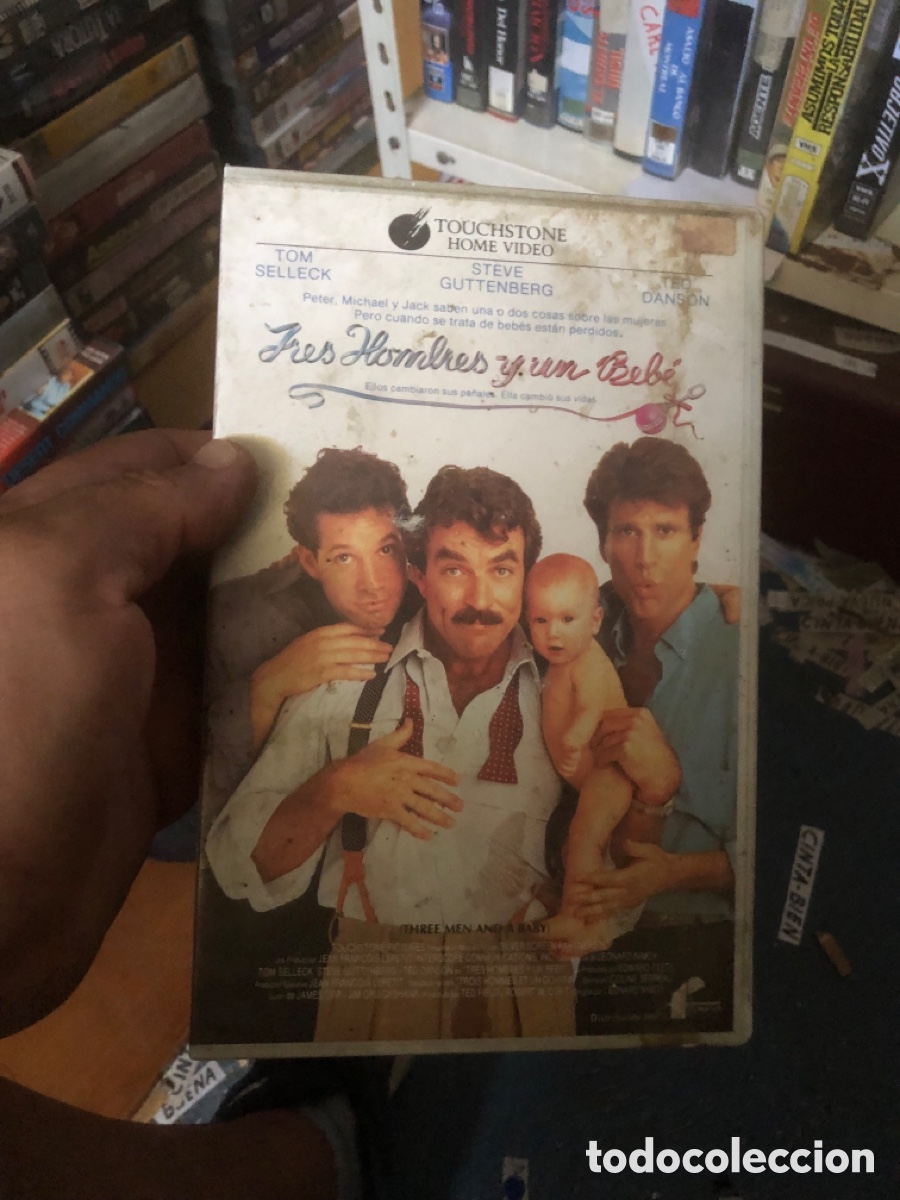 Cine: VHS V&Iacute;DEO CLUB TRES HOMBRES Y UN BEB&Eacute;
