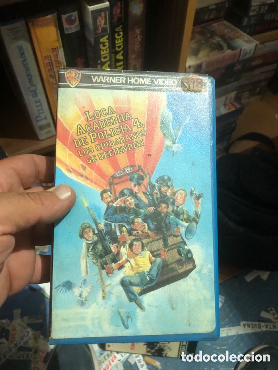 Cine: VHS V&Iacute;DEO CLUB LOCA ACADEMIA DE POLIC&Iacute;A 4