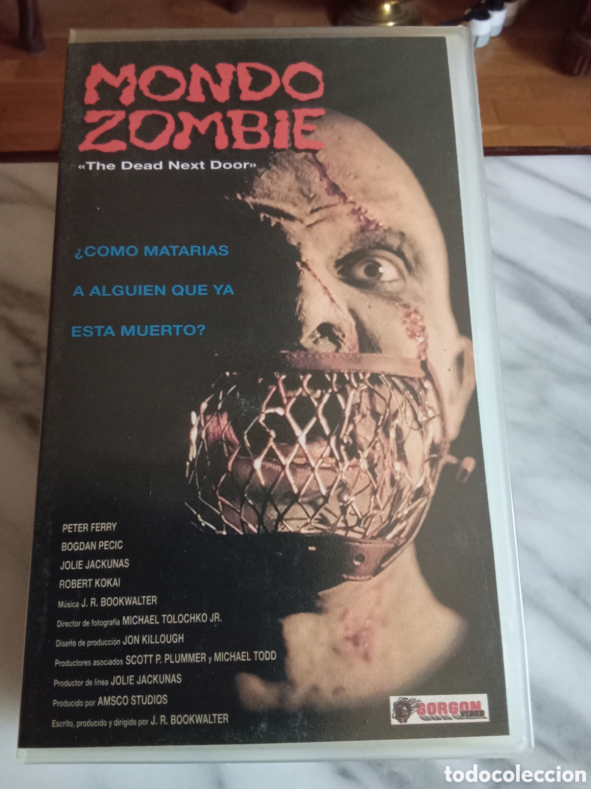 Cine: VHS Mondo Zombie The Dead Next Door