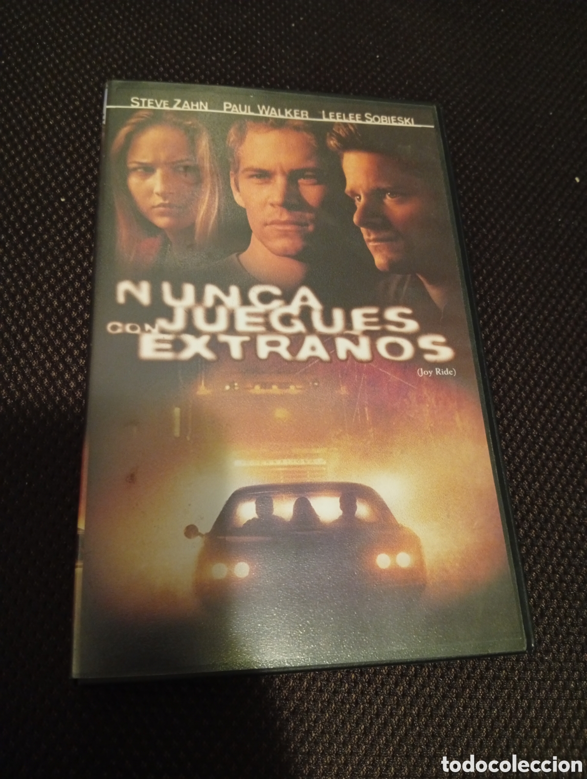 Cine: Nunca juegues con extra&ntilde;os vhs