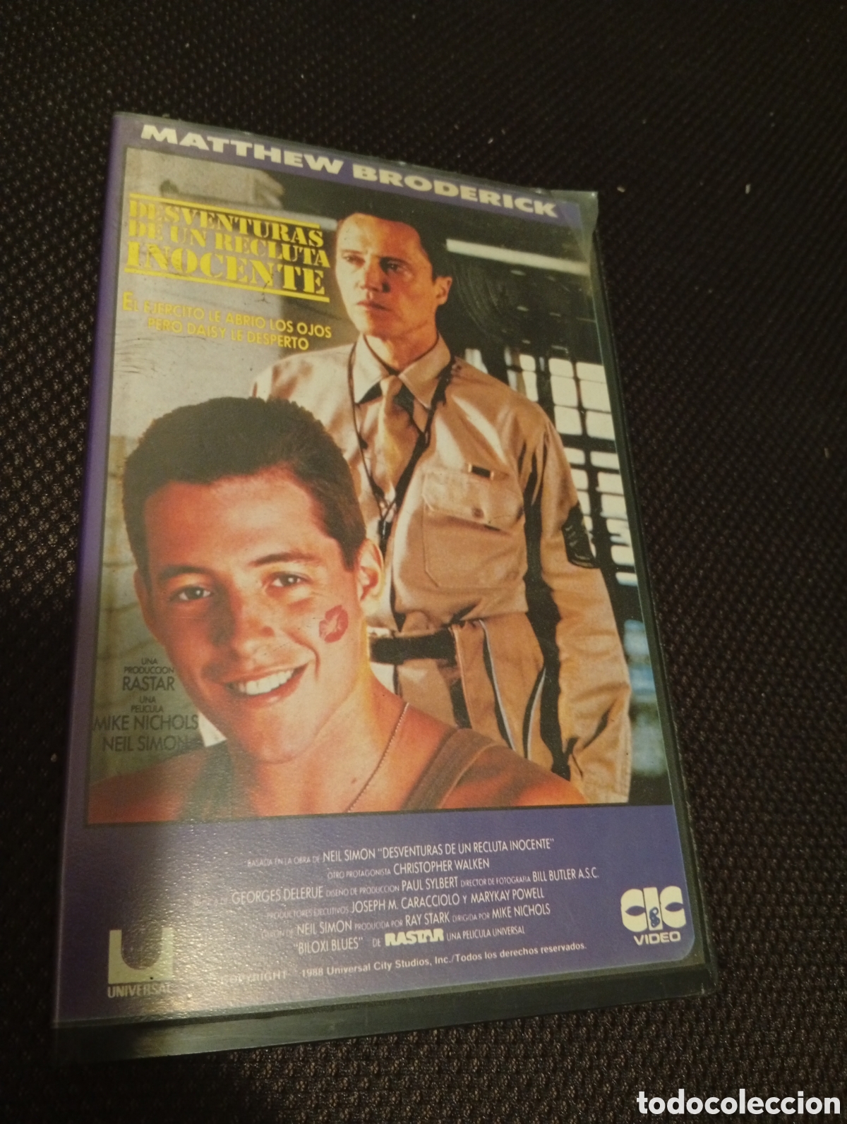 Cine: Desventuras de un recluta inocente vhs
