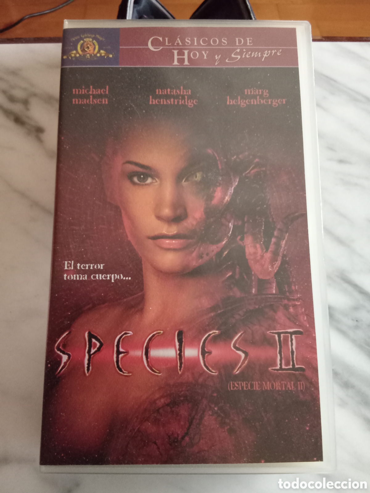 Cine: VHS Species II Especie Mortal II