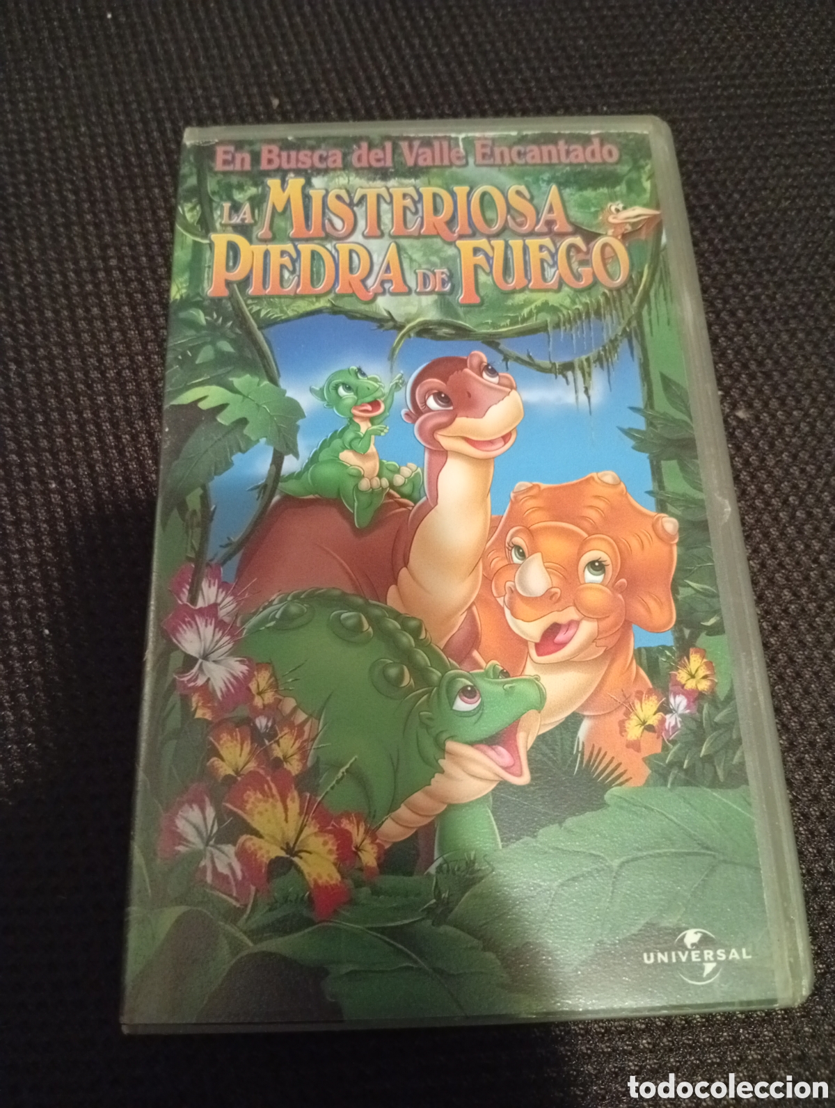 Cine: En busca del valle encantado. La misteriosa piedra de fuego vhs