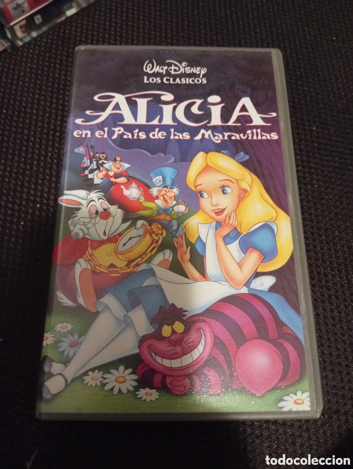 Cine: Alicia en el pa&iacute;s de las maravillas vhs