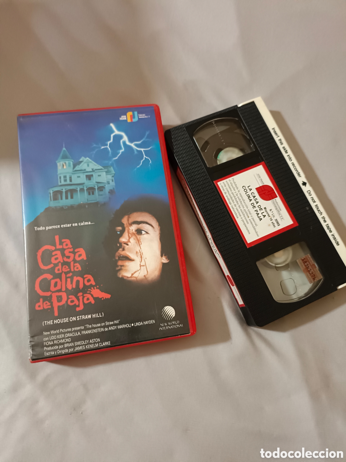 Cine: LA CASA DE LA COLINA DE PAJA VIDEO VHS