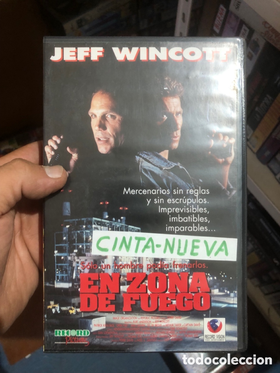 Cine: VHS V&Iacute;DEO CLUB EN ZONA DE FUEGO