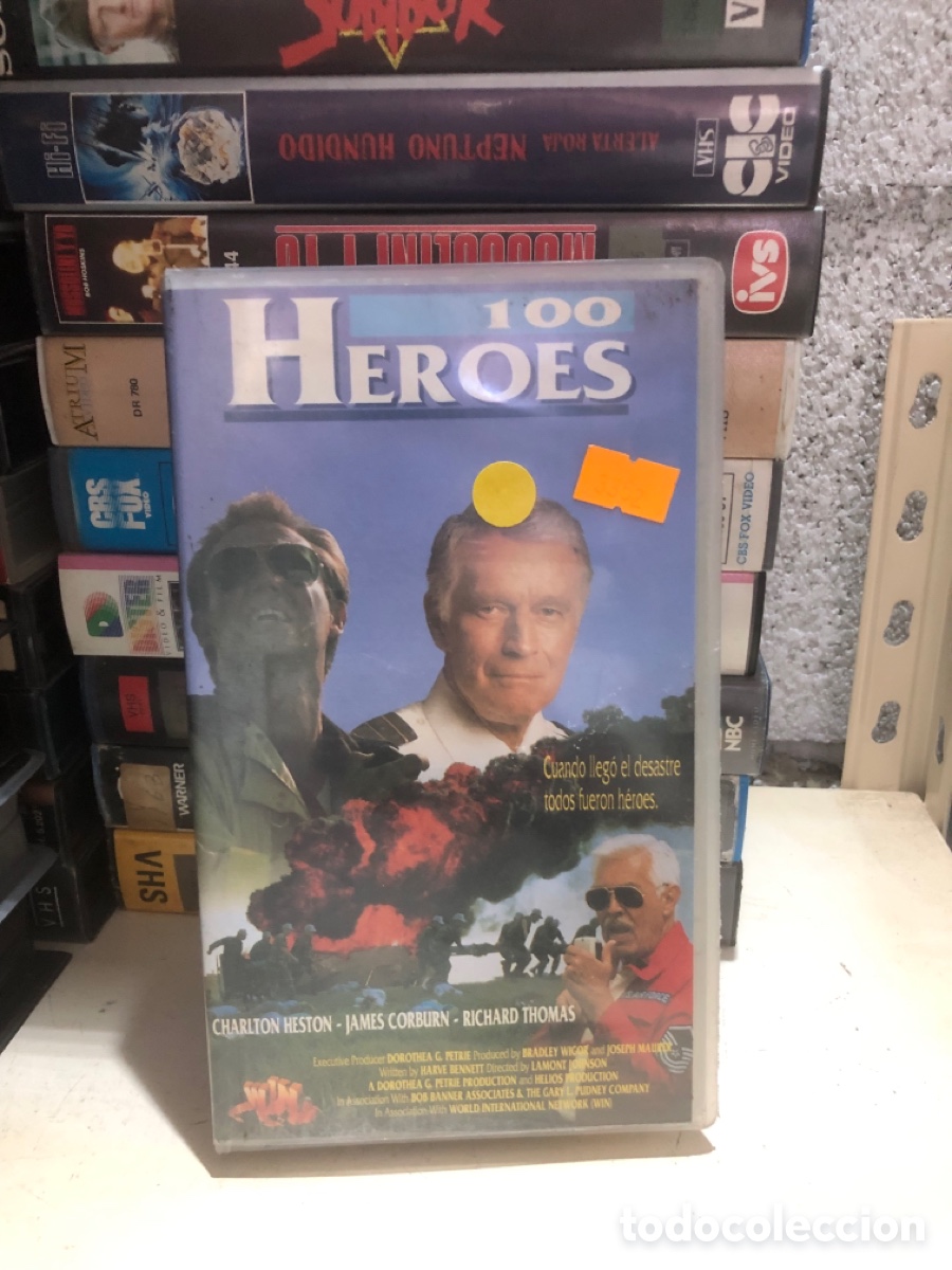 Cine: VHS V&Iacute;DEO CLUB 100 h&eacute;roes
