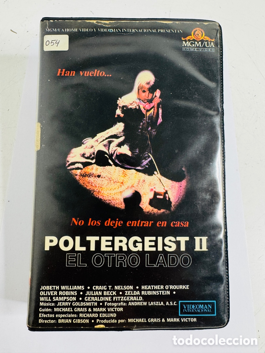 Cine: VHS de la pel&iacute;cula de terror sobrenatural Poltergeist II: El otro lado (1986),