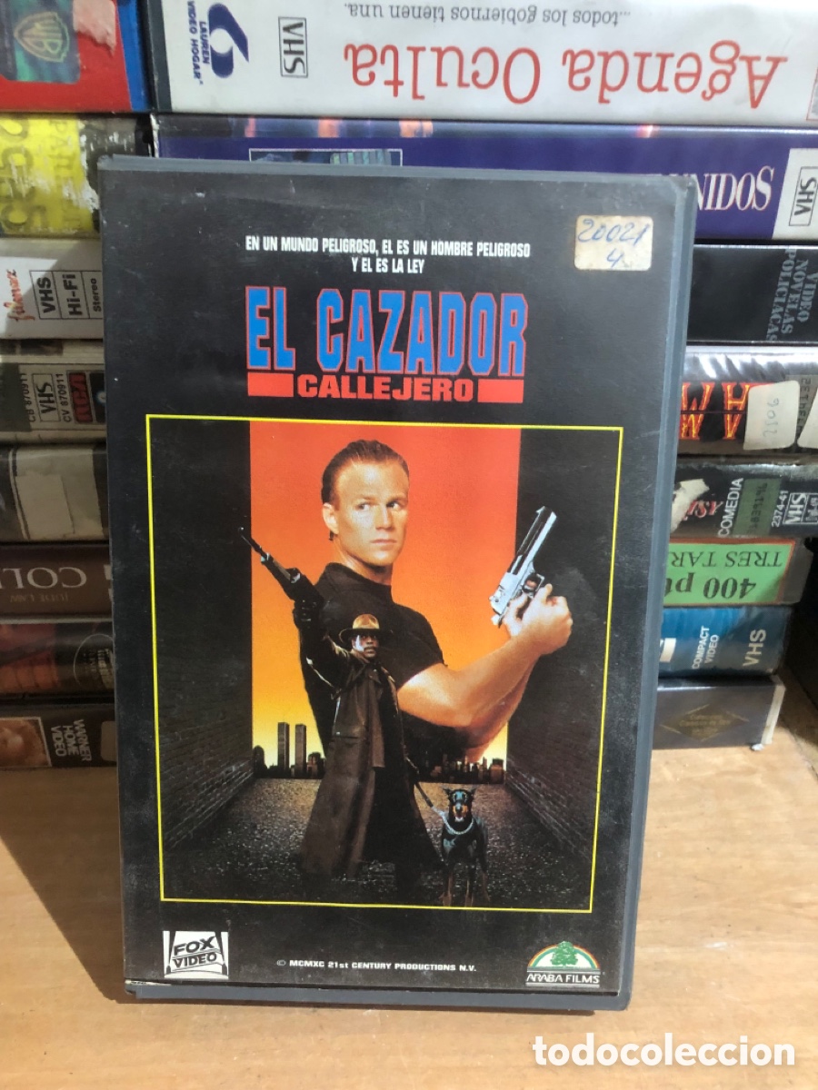 Cine: VHS V&Iacute;DEO CLUB EL CAZADOR