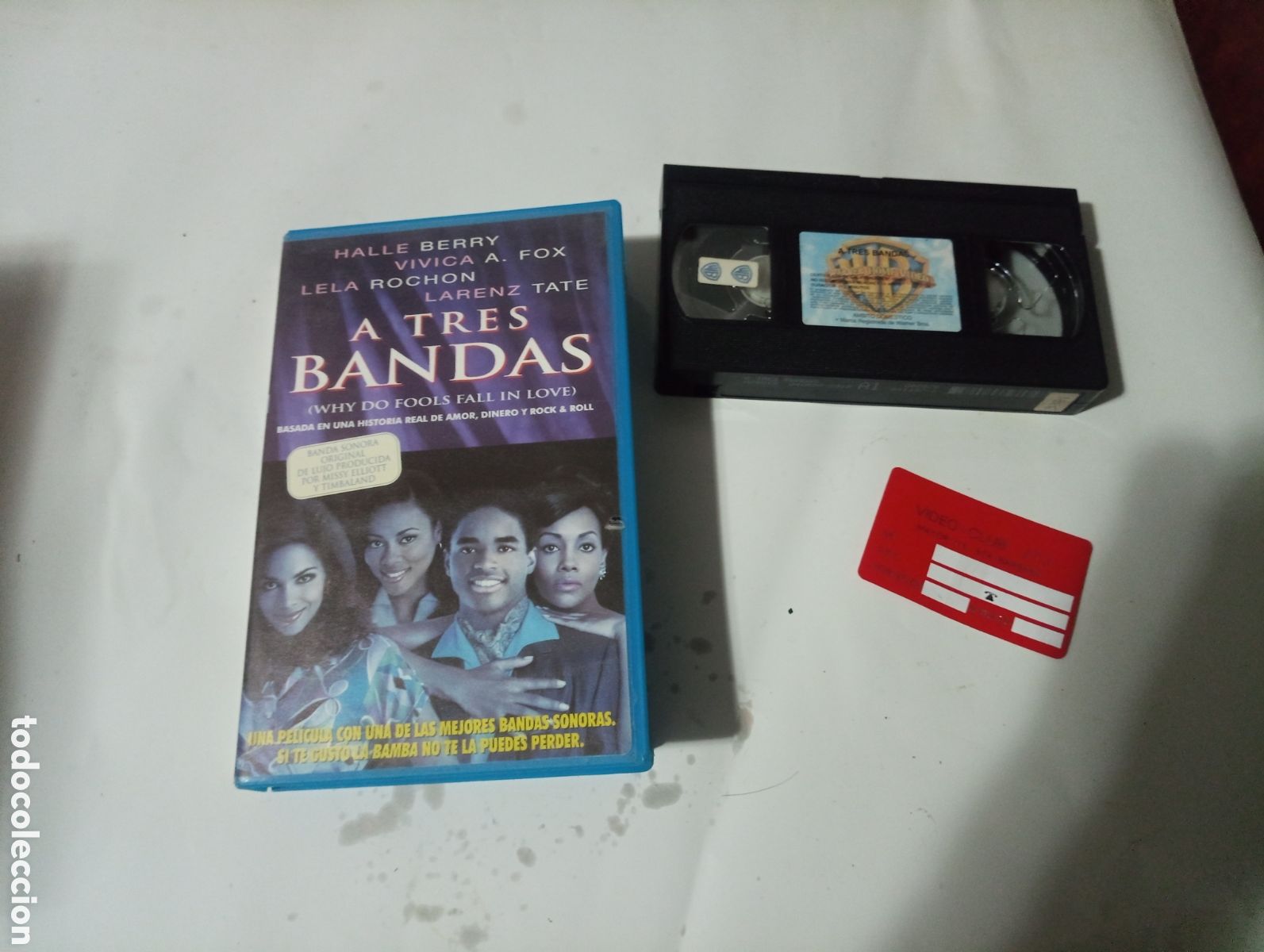 Cine: VHS A TRES BANDAS HALLE BERRY