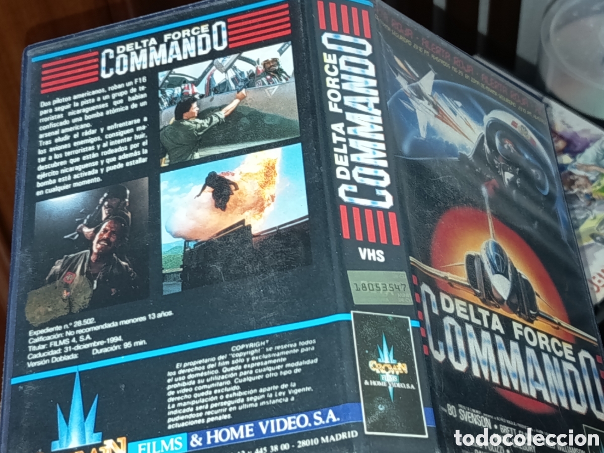 Cine: Delta force commando. Pel&iacute;cula VHS - Foto 2