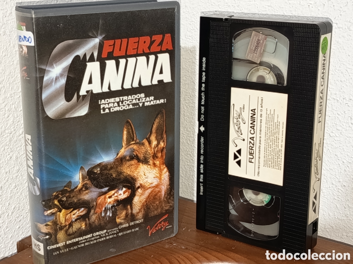 Cine: Fuerza canina. Pel&iacute;cula VHS