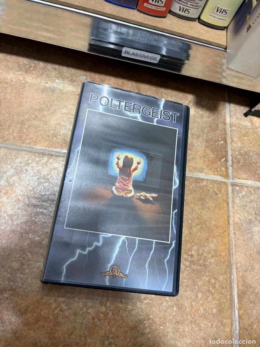 Cine: BLAS10VHSE Poltergeist (VHS). : MGM/UA Home Video.