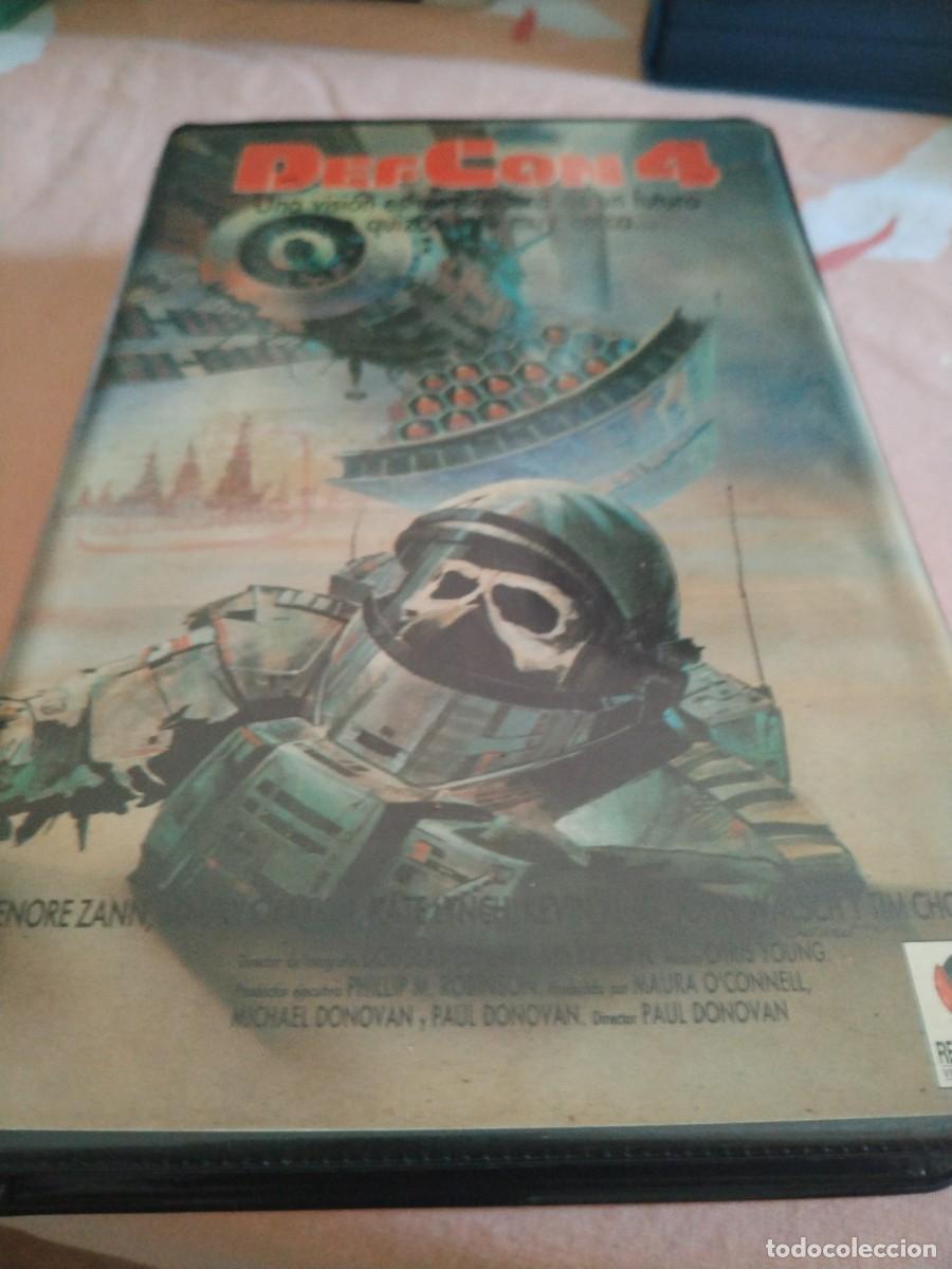 Cine: VHS - DEF CON 4 - 92