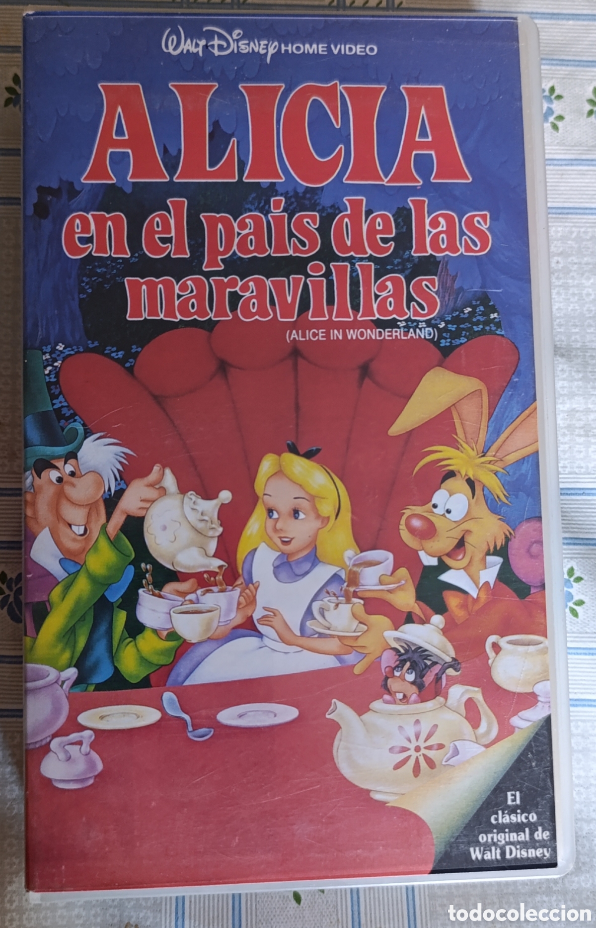 Cine: VHS original Disney Alicia en el Pa&iacute;s de las Maravillas &ndash; N&ordm; 0518 &ndash; Edici&oacute;n espa&ntilde;ola