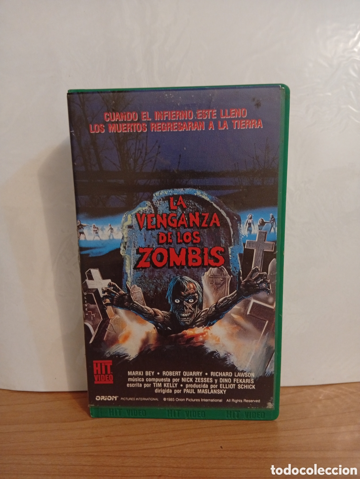 Cine: La divertida noche de los zombis (SOLO ESTUCHE Y CAR&Aacute;TULA)