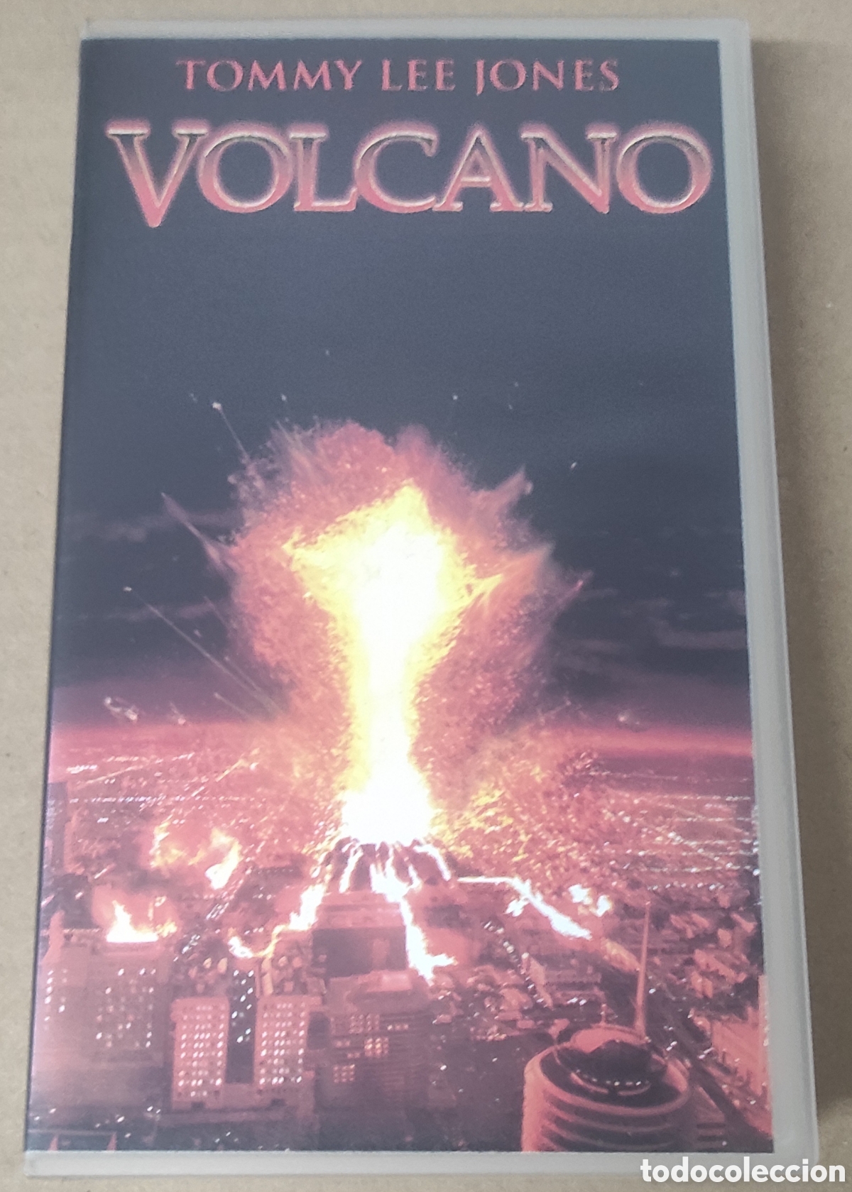 Cine: VOLCANO - TOMMY LEE JONES