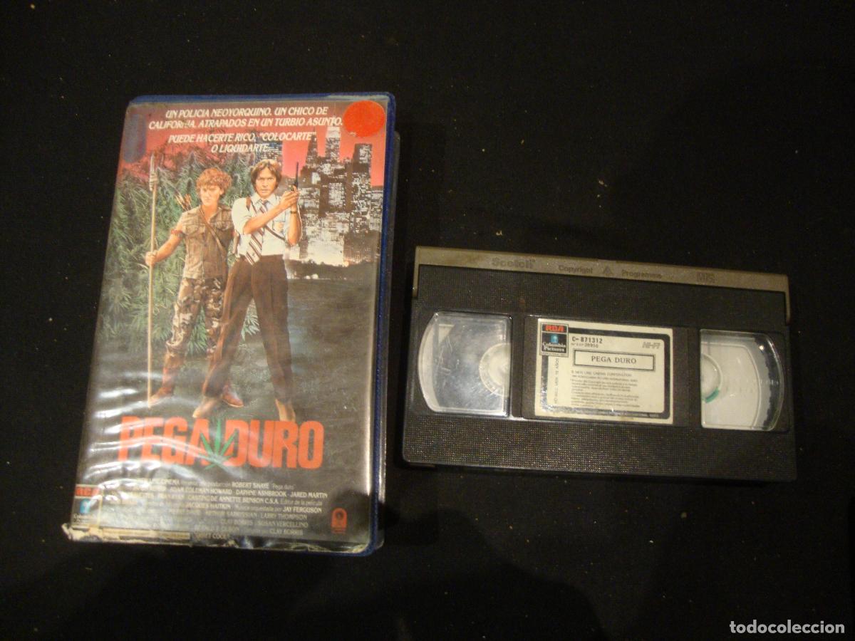 Cine: VIDEO VHS PEGA DURO UN POLICIA .......