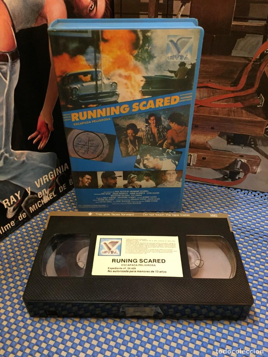 Cine: Vhs Running scared - Escapada peligrosa - C.Peq.