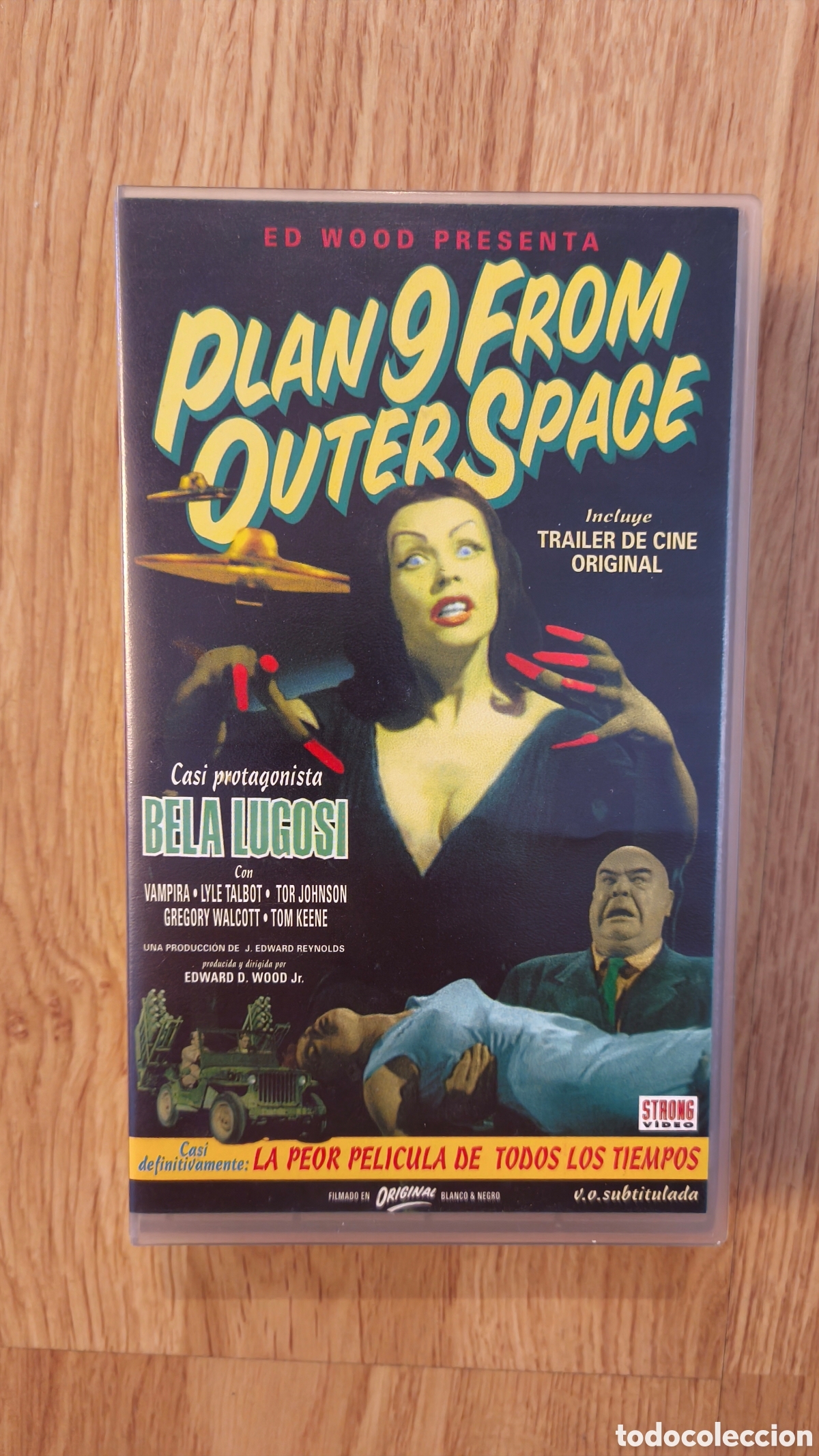 Cine: VHS Plan 9 from Outer Space
