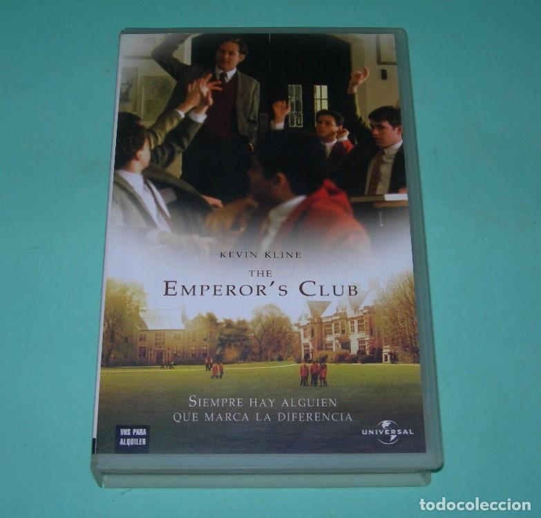 Cine: PEL&Iacute;CULA VHS THE EMPEROR&acute;S CLUB - KEVIN KLINE - EMILE HIRSCH -