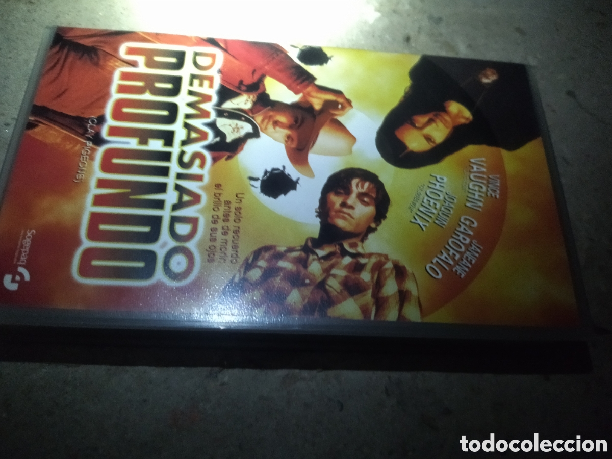 Cine: Vhs Demasiado profundo. 90's.