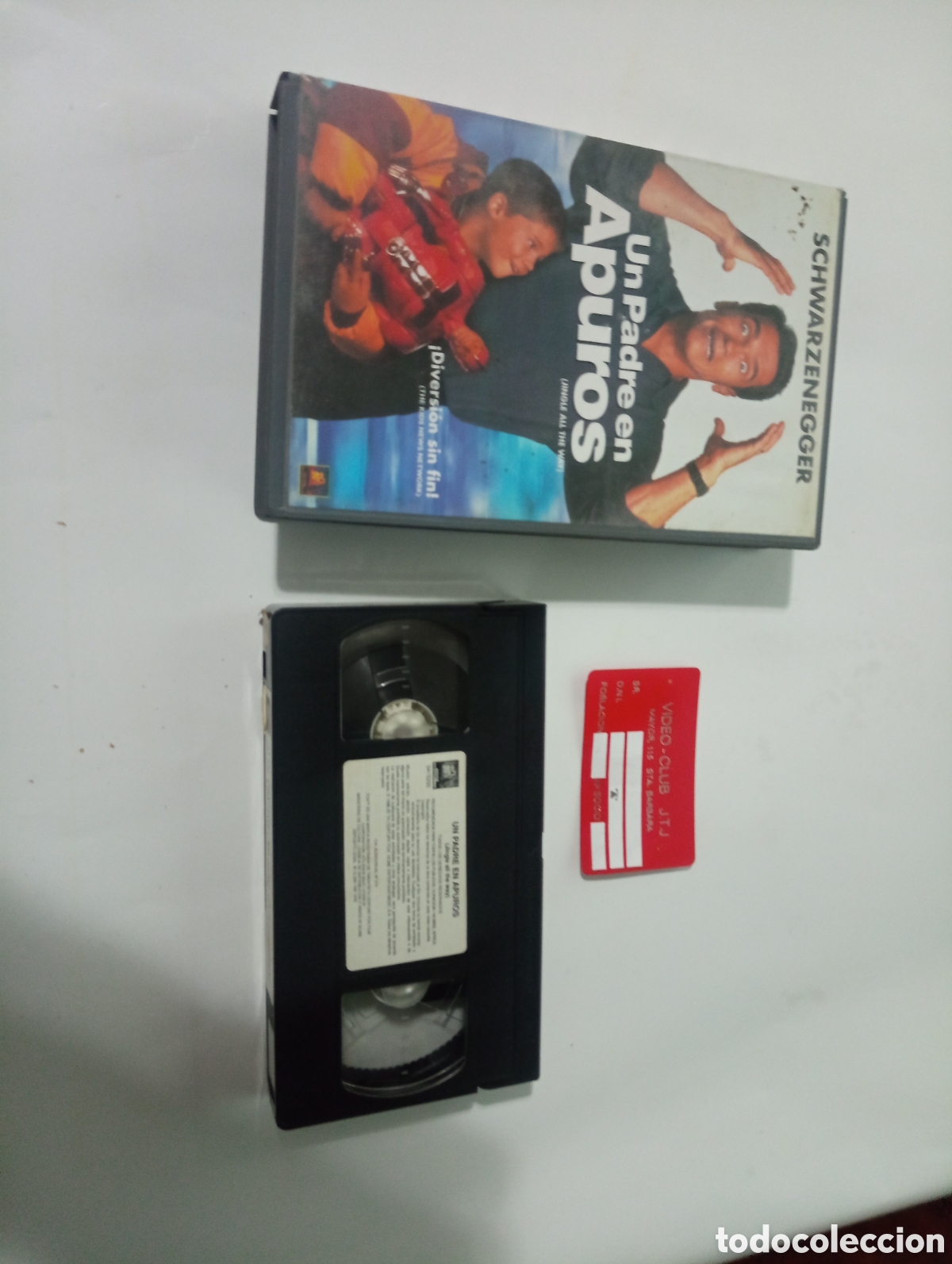 Cine: VHS un padre en apuros