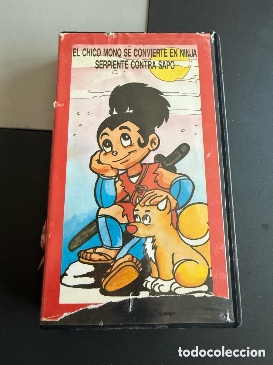 Cine: VHS. EL CHICO MONO SE CONVIERTE EN NINJA. SERPIENTE CONTRA SAPO. DIBUJOS