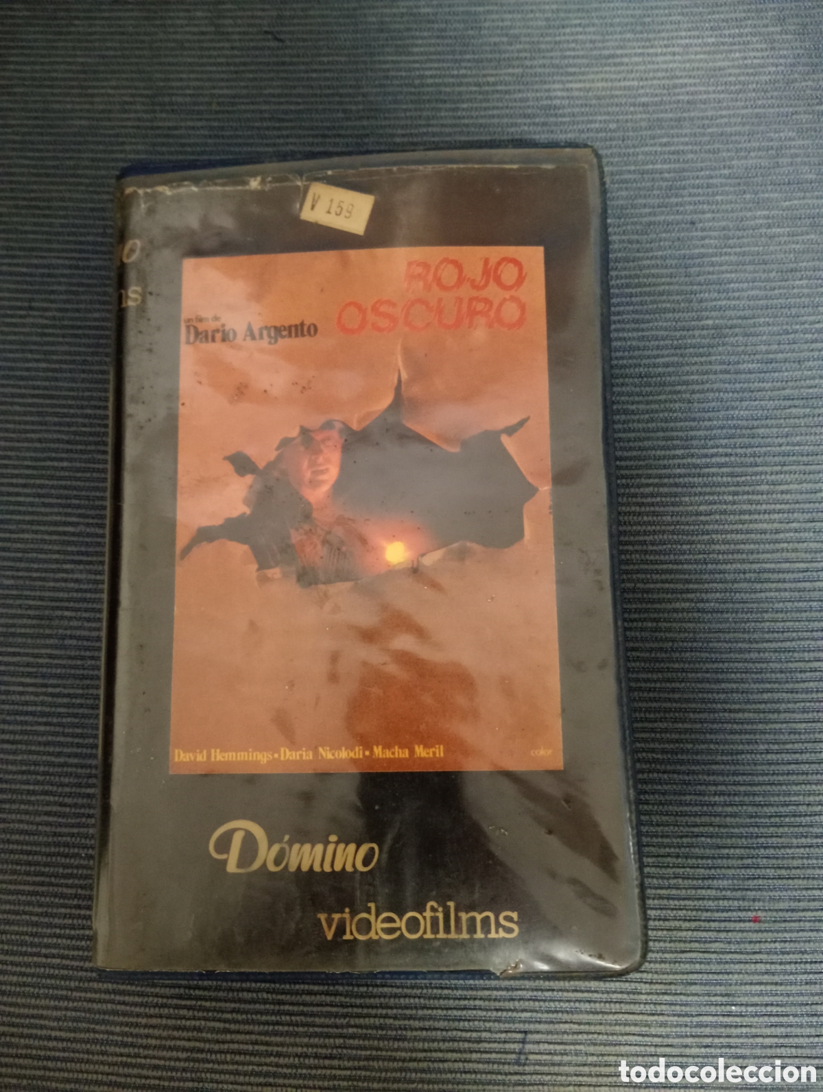 Cine: ROJO OSCURO pel&iacute;cula vhs