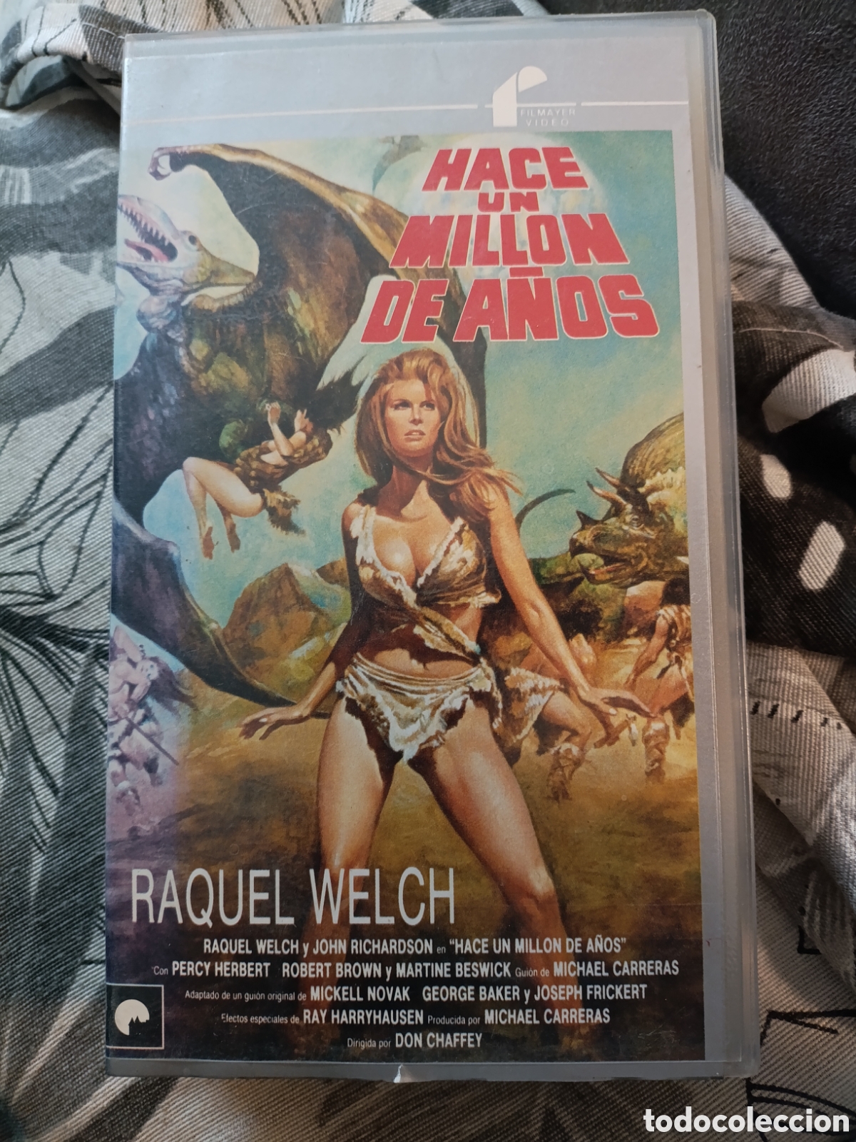 Cine: HACE UN MILL&Oacute;N DE A&Ntilde;OS [ VHS CAJA PEQUE&Ntilde;A ]