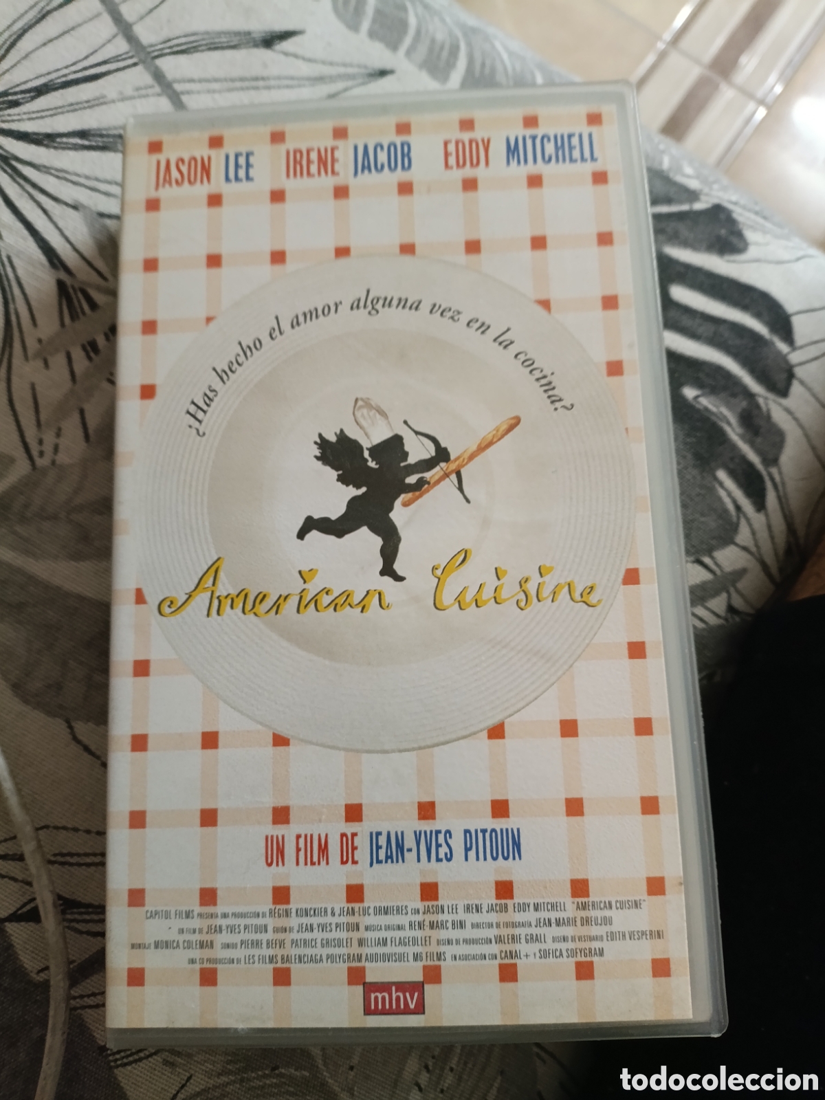 Cine: AMERICAN COUSING [ VHS CAJA PEQUE&Ntilde;A ]