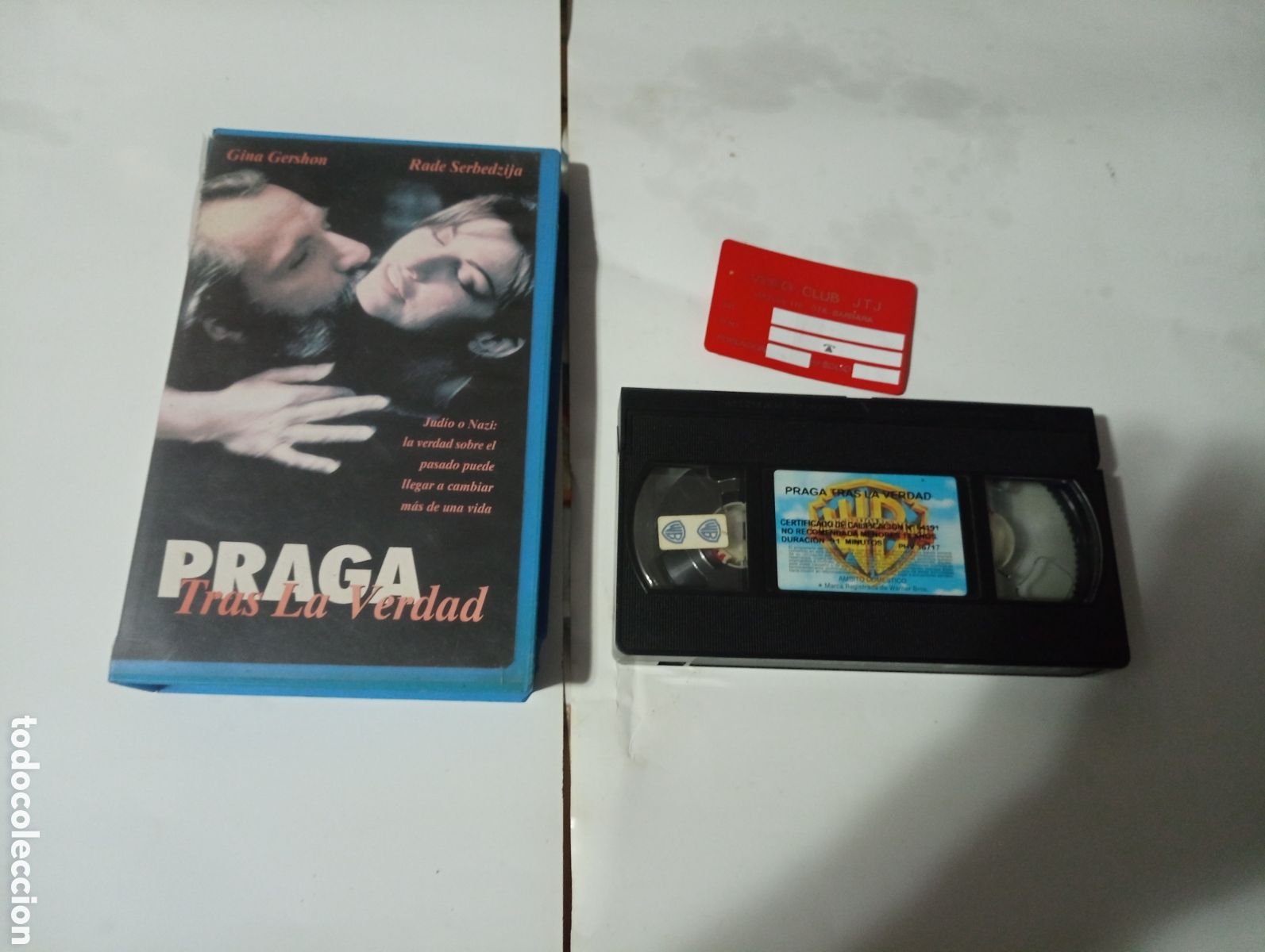 Cine: VHS Praga tras la verdad