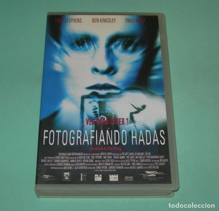 Cine: PEL&Iacute;CULA VHS FOTOGRAFIANDO HADAS - TOBY STEPHENS - EMILY WOOF -