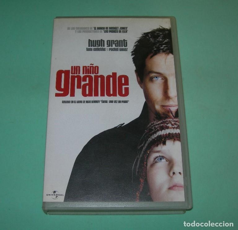 Cinema: PEL&Iacute;CULA VHS UN NI&Ntilde;O GRANDE - HUGH GRANT - RACHEL WEISZ -