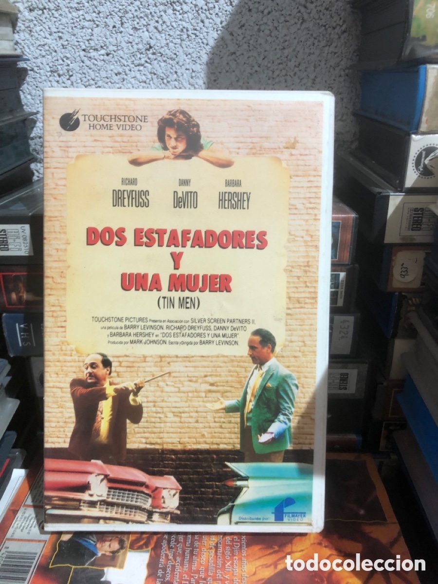 Cine: VHS V&Iacute;DEO CLUB DOS ESTAFADORES Y UNA MUJER