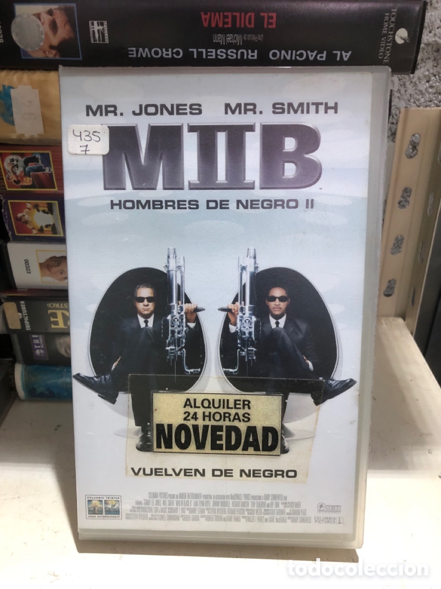 Cine: VHS V&Iacute;DEO CLUB MEN IN BLACK 2