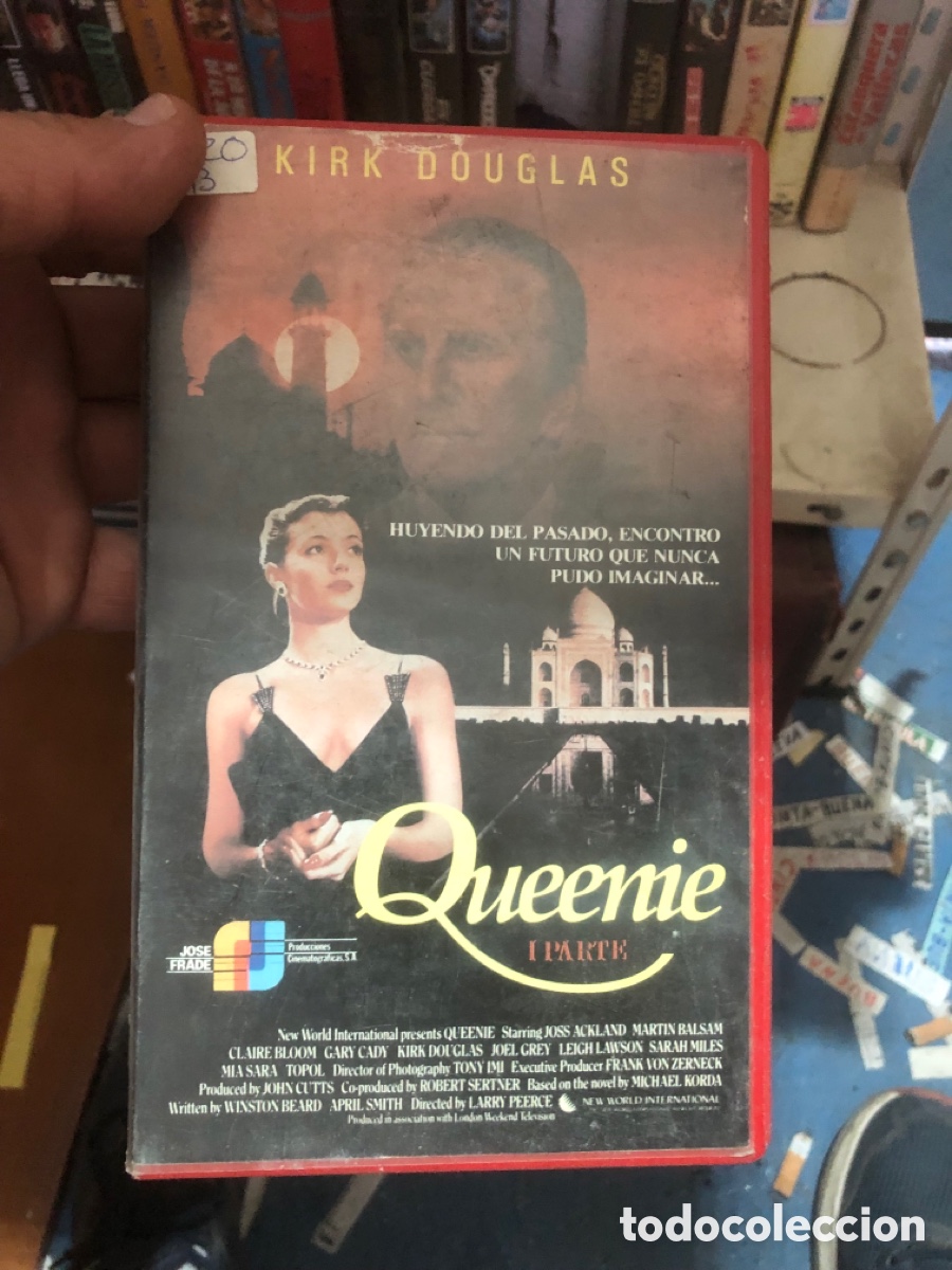 Cine: VHS V&Iacute;DEO CLUB QUEENI