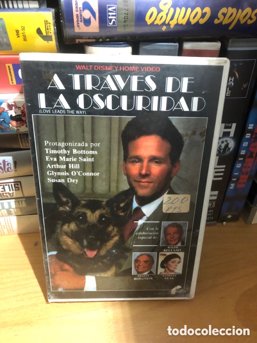 Cine: VHS V&Iacute;DEO CLUB S TRAV&Eacute;S DE LA OSCURIDAD