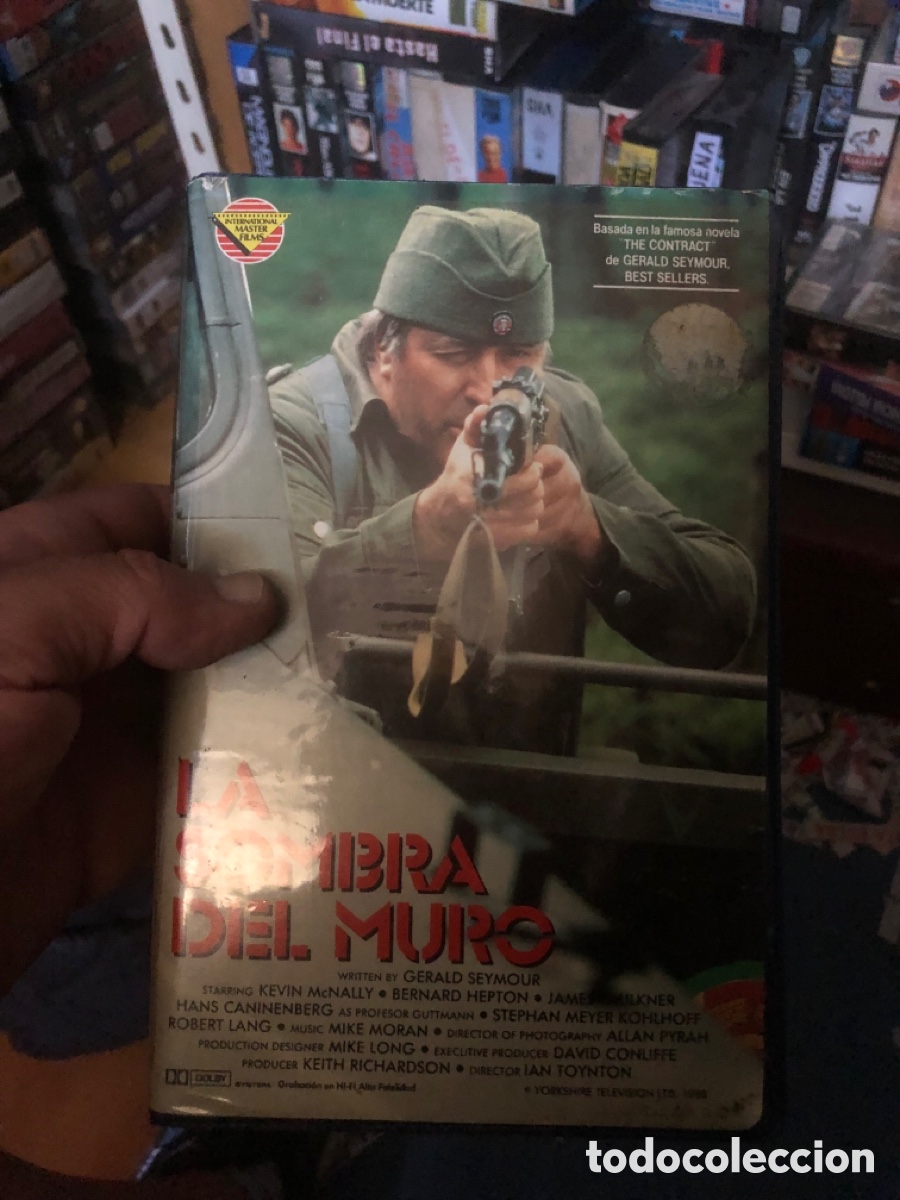 Cine: VHS V&Iacute;DEO CLUB LA SOMBRA DEL MURO