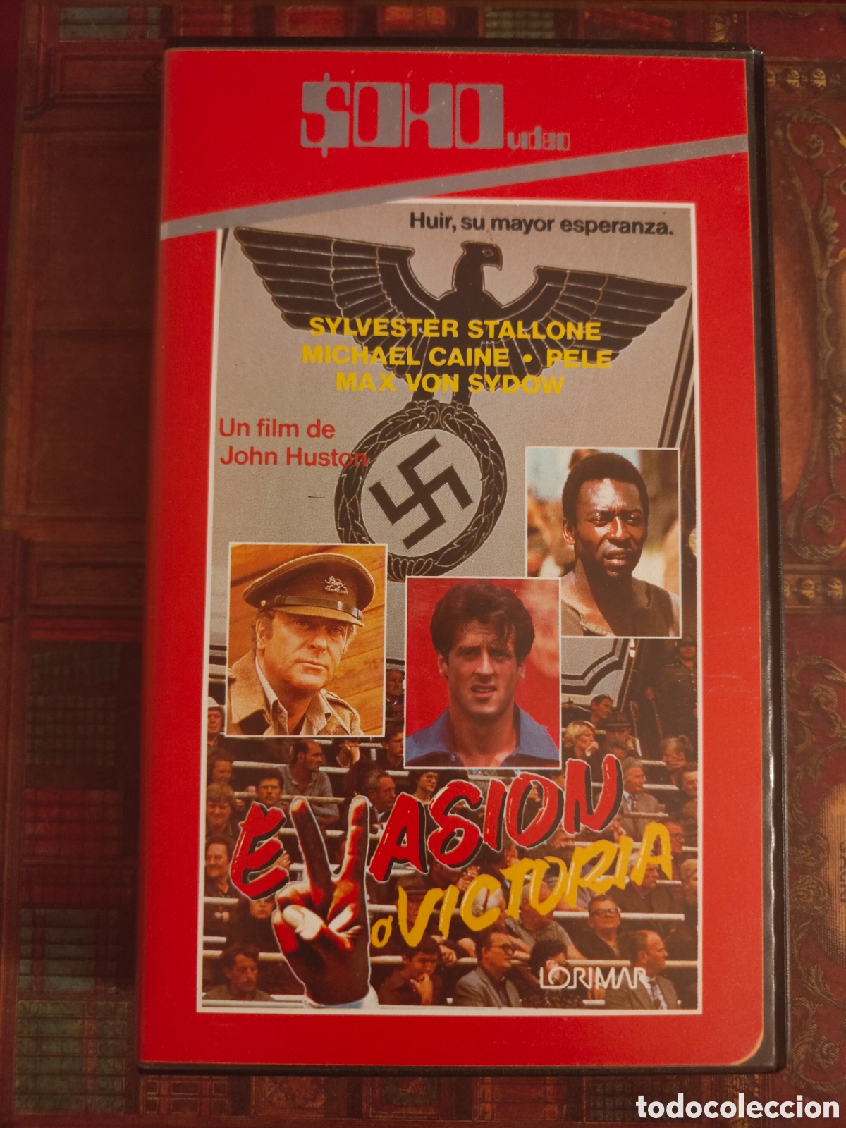 Cine: RARA 1&ordf; Edici&oacute;n VHS Evasi&oacute;n o Victoria (John Huston, Stallone, Pel&eacute;) - SOHO Video / Lorimar / Equil&aacute;