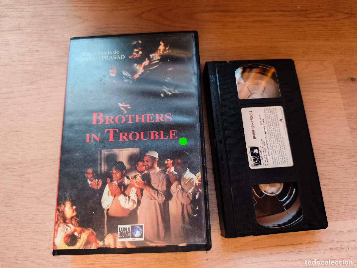 Cine: PELICULA VHS BROTHERS IN TROUBLE A&Ntilde;O 1996