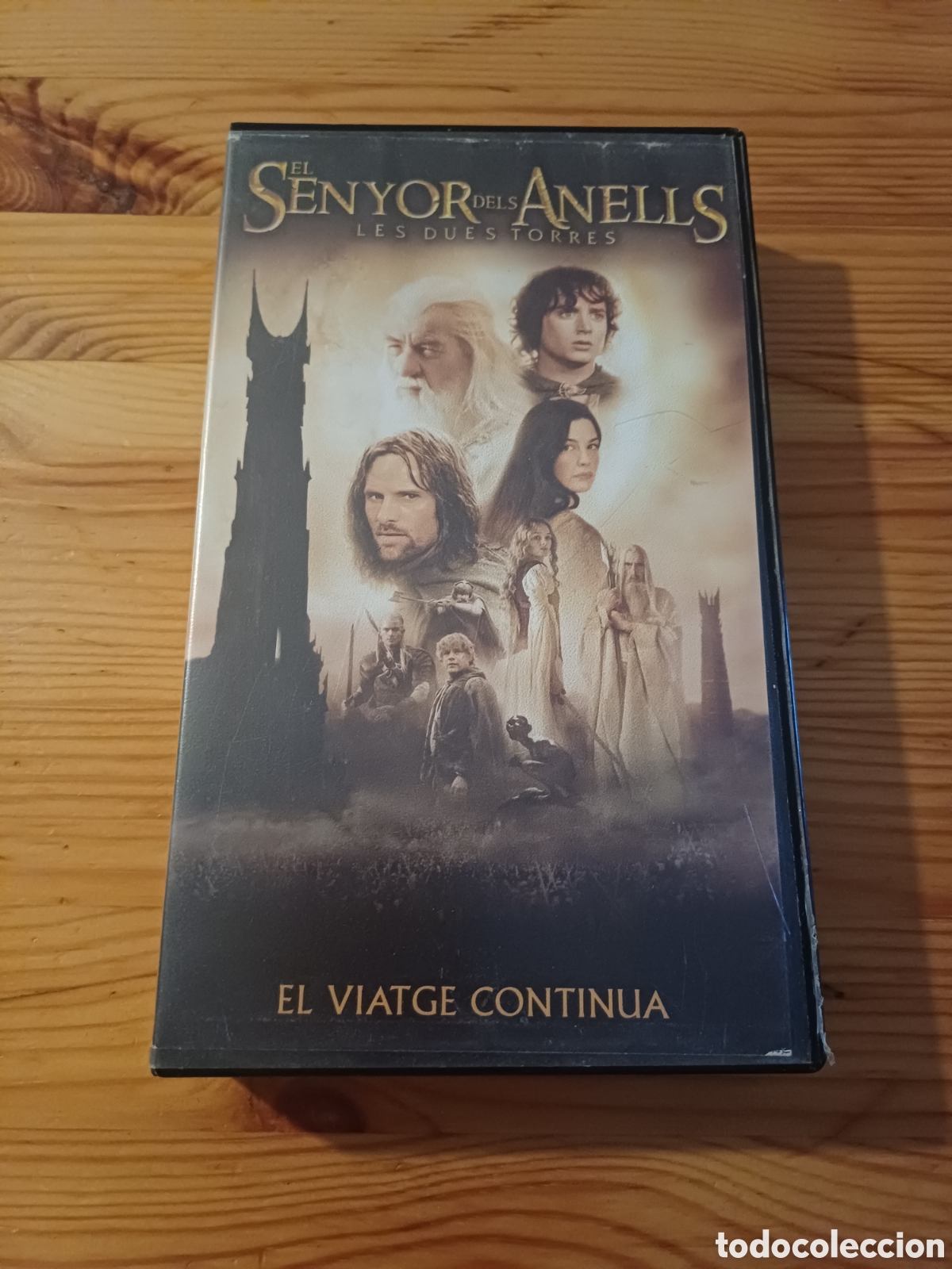 Cine: El senyor dels anells Les dues torres VHS En catal&agrave; Tolkien Lord of the rings