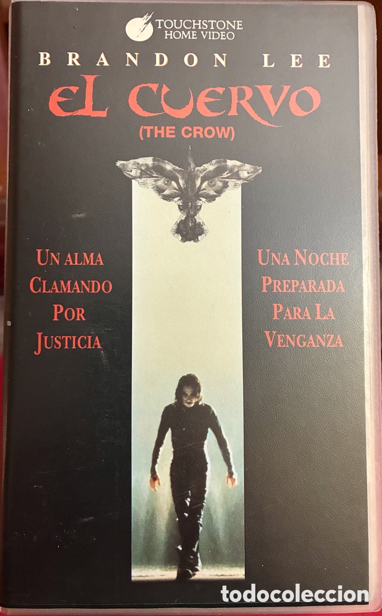 Cine: El cuervo bland&oacute;n lee
