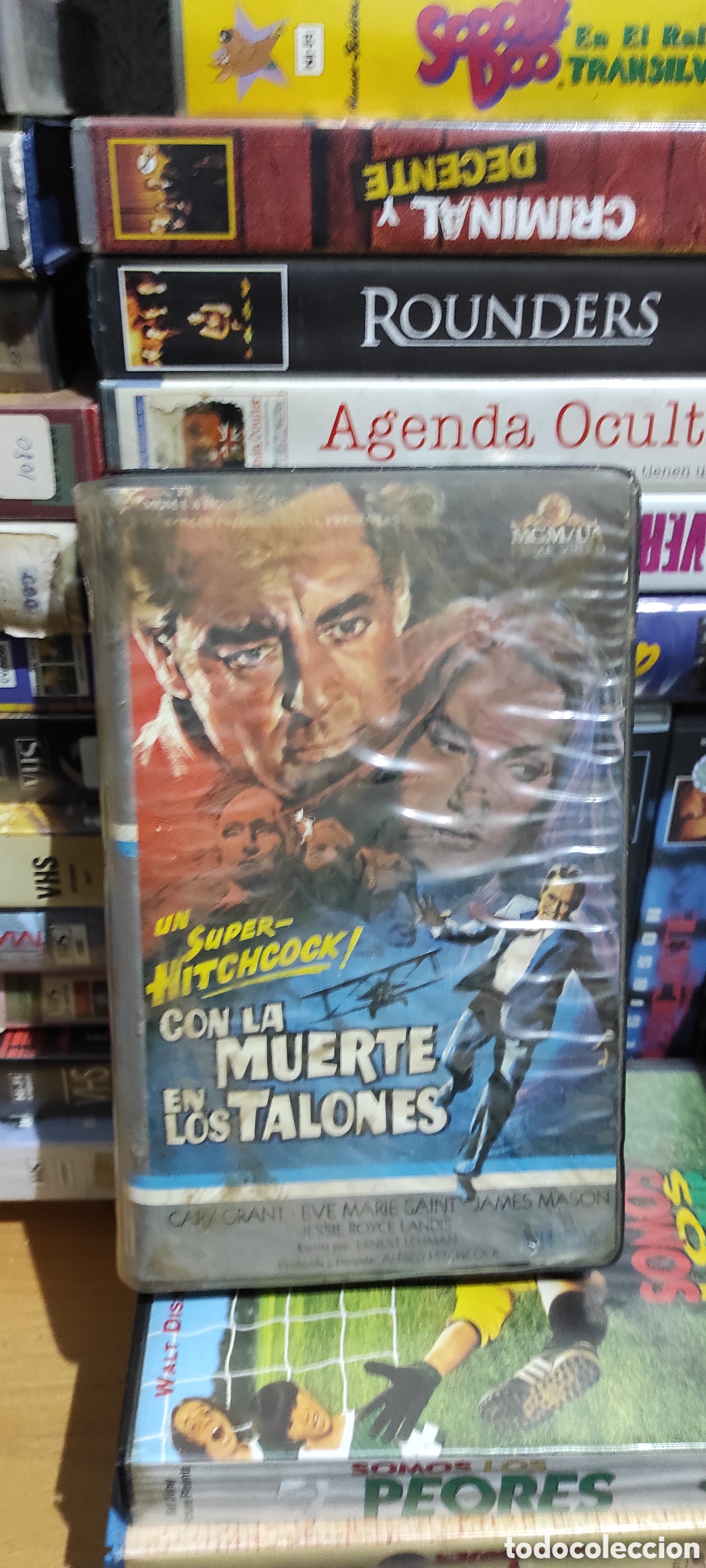 Cinema: Solo estuche y car&aacute;tula CON LA MUERTE EN LOS TALONES