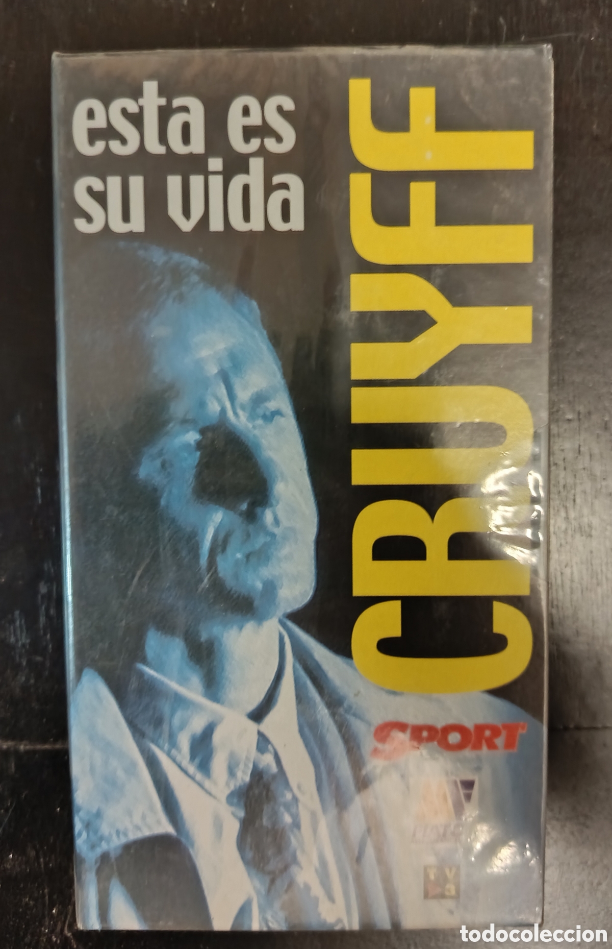 Cin&eacute;ma: VHS CRUYFF Esta es su vida, realizado por Sport, precintado
