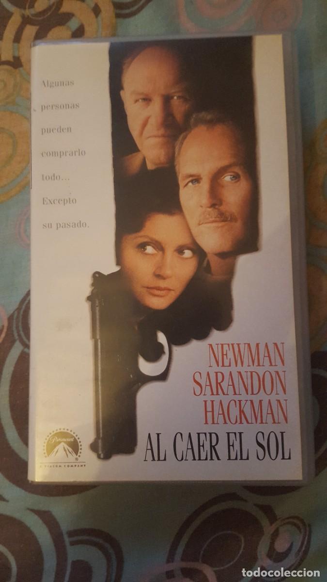 Cine: Cinta de v&iacute;deo VHS original, pel&iacute;cula Al caer el sol, con Paul Newman,Susan Sarandon,Gene Hackman