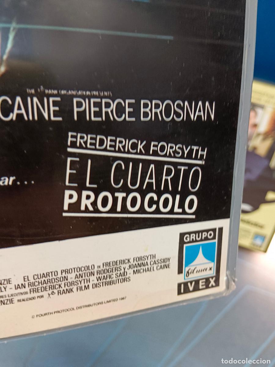 Cine: 2 VHS: El Cuarto Protocolo + La Sombra del Delator - Foto 4