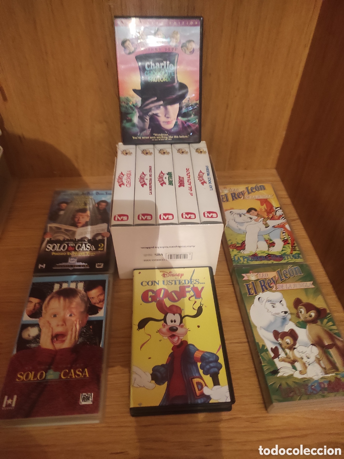 Cine: Lote 10 Pel&iacute;culas VHS (Ast&eacute;rix Pack, Disney, Solo en Casa) + Regalos Retro